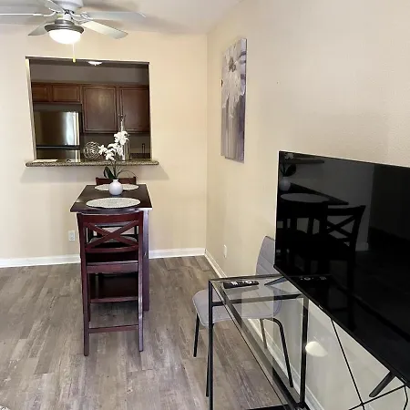 Cozy Condo In Summerlin